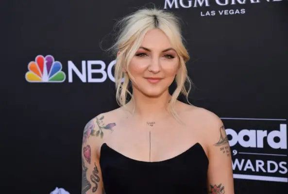 Julia Michaels