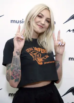 Julia Michaels