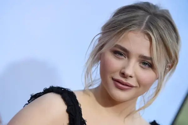 Chloë Grace Moretz, 22