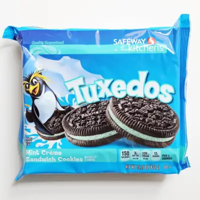 Safeway Kitchens Tuxedos Mint Creme Sandwich Cookies