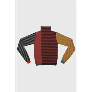 Look Back at NYFW Spring 2023 Fashion Week Street Style: Puff Sleeves