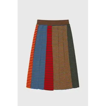 Look Back at NYFW Spring 2023 Fashion Week Street Style: Red