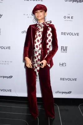 Zendaya at the 2019 Daily Front Row Awards