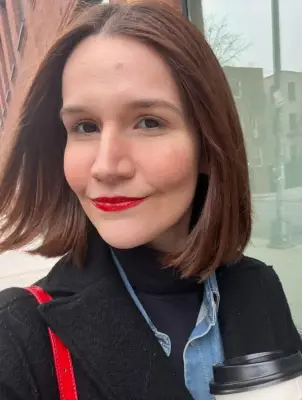 Wearing the red Gucci lip gloss