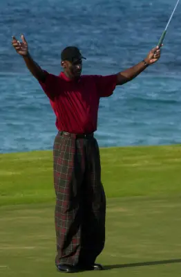 When Michael Jordan Let His Plaid Pants Do the Talking