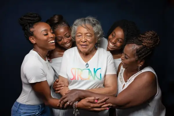Photos of the Five Generations of Women in Shakeibra