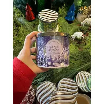 Bath & Body Works Frosted Cranberry 3-Wick Candle