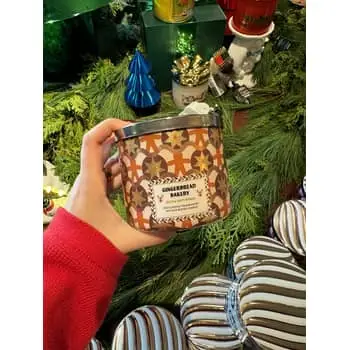 Bath & Body Works Merry Cookie 3-Wick Candle