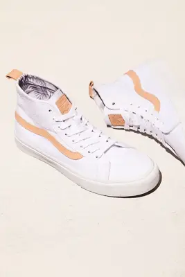 Vans Sk8-Hi 138 Decon Sneaker