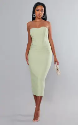 For Sexy Dresses: Pretty Little Thing