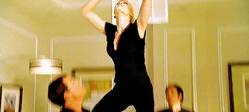 When Sarah Pulled a Classic Spy Move