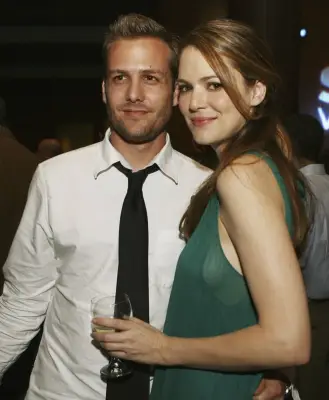 2004: Jacinda Barrett and Gabriel Macht Get Married