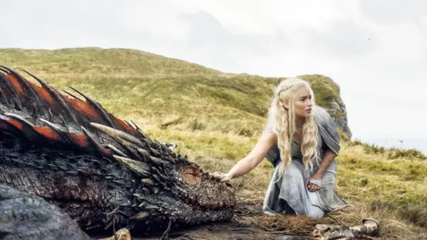 Daenerys Targaryen Is Stranded on an Island in the Dothraki Seas