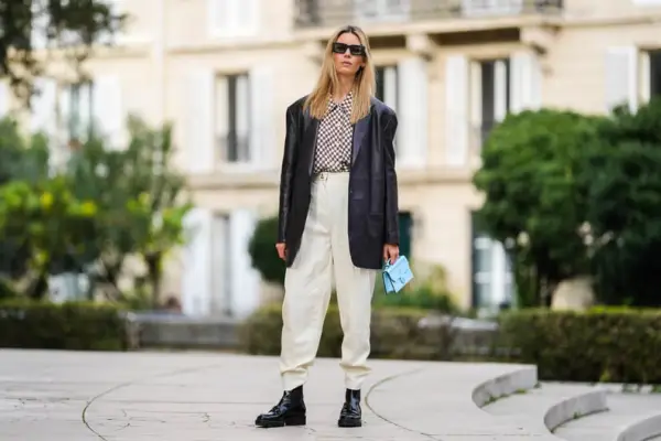 Winter Work Outfits With a Blazer