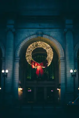 iPhone Christmas Wallpaper: Christmas Wreath