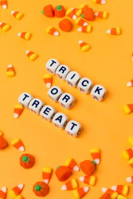 Trick-or-Treat iPhone Wallpaper