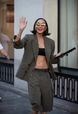 Blazer-and-Shorts Outfits: Party in the Front, Business in the Back