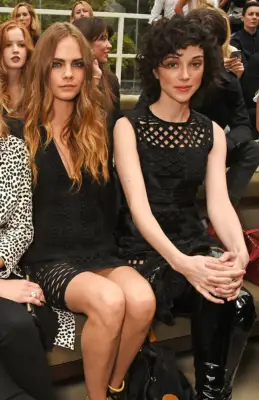 Cara Delevingne and St. Vincent (December 2014-September 2016)