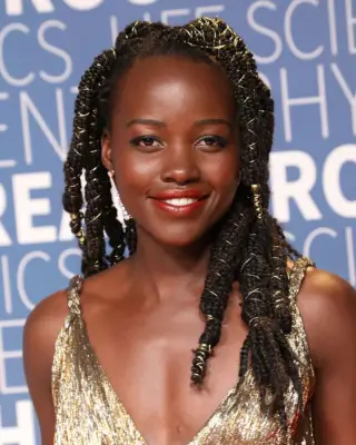 Lupita Nyong’o’s Golden Braids in 2018