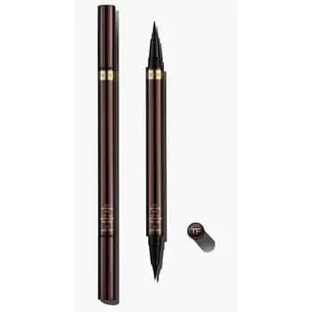 TOPSHOT - US singer-songwriter Taylor Swift arrives for the 66th Annual Grammy Awards at the Crypto.com Arena in Los Angeles on February 4, 2024. (Photo by Robyn BECK / AFP) (Photo by ROBYN BECK/AFP via Getty Images)