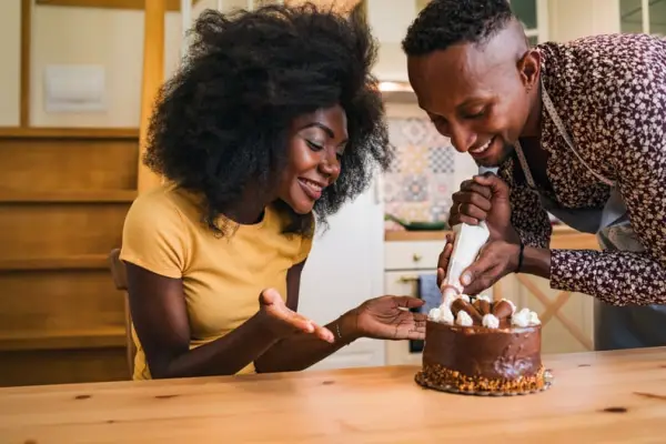 Sexy Date Idea: Bake or Decorate Dessert