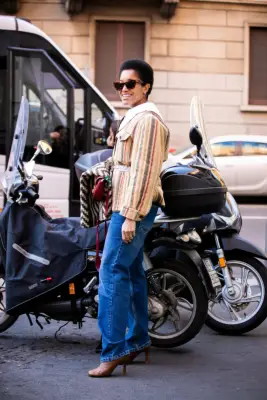 Baggy-Jeans Outfit: With Leather Booties