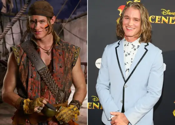 Dylan Playfair as Gil