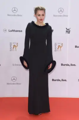 On Miley, Even a Vampy Look Could Still Say, 