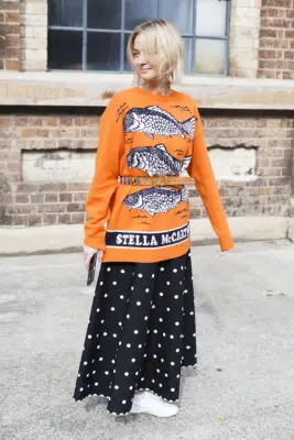 Bring a Playful Touch of Polka-Dots Into the Mix to Distract From the Color Combination