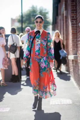 Find a Floral Piece With a Touch of Lavender to Achieve Elegance