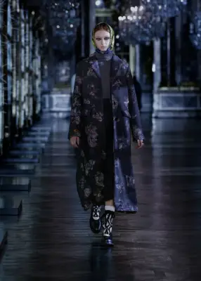 The Babushka Scarf Trend: Christian Dior Autumn 2021