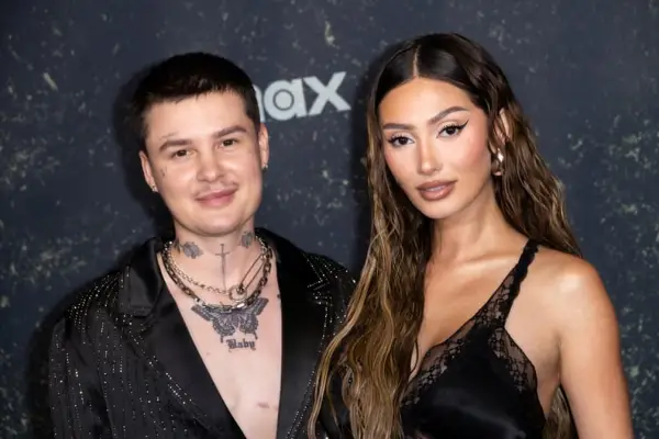 Photo of Francesca Farago and Jesse Sullivan Posing Together