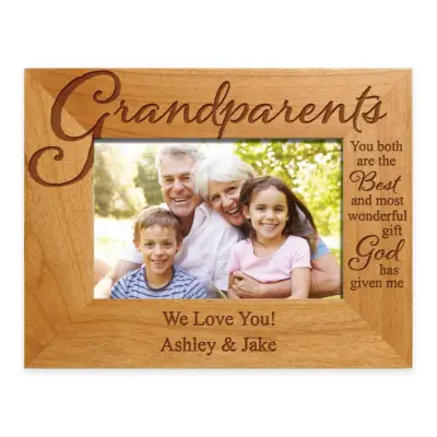 For the Grandparents Who Appreciate Family Photos: 