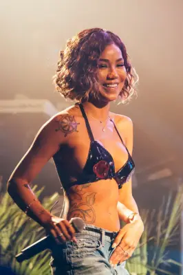 Jhené Aiko