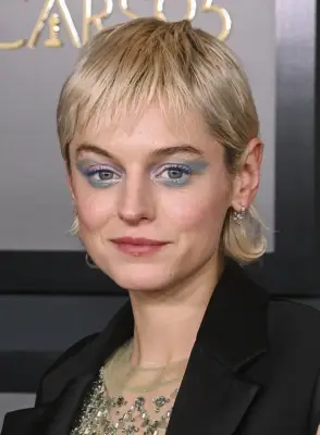 Mixie Haircut With Curtain Bangs