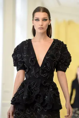 Bella Hadid With a Center Part in 2016