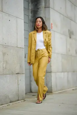 8 façons naturelles d'éclaircir les cheveux foncés à la maison