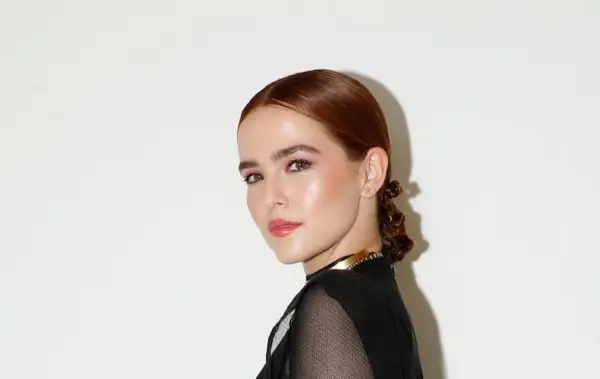Zoey Deutch