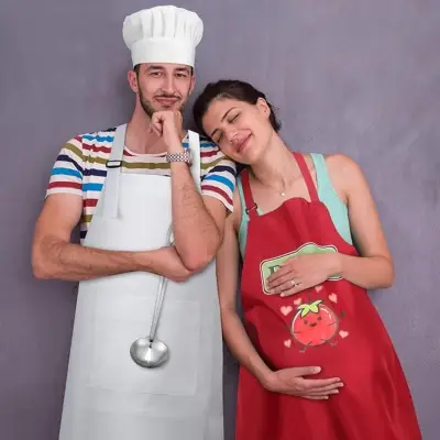 Pregnant Couple Costumes: Preggo and Chef