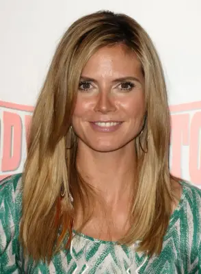 Heidi Klum With Dirty Blond Hair and Long Dark Roots