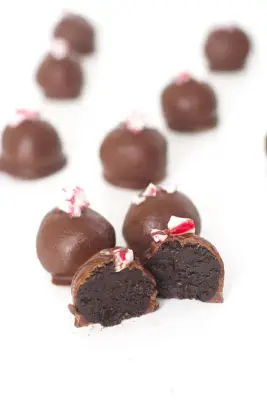 Peppermint Oreo Truffles