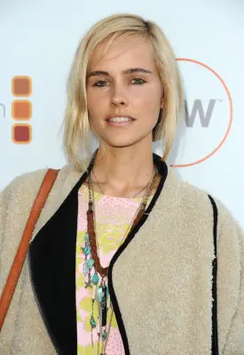 Isabel Lucas