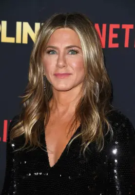Jennifer Aniston With Blond Highlights