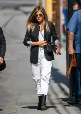 She Paired Her Boyfriend Jeans With a White Shirt and Black Blazer