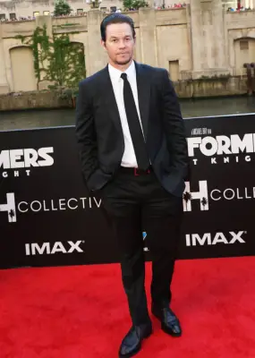 Jessica Alba Relationship History: Mark Wahlberg