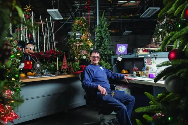 Window Display Decorator