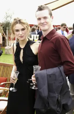 Del Synnott (2001-2003)