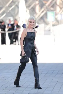 Emma Chamberlain at Louis Vuitton SS23 Show