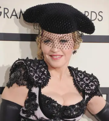 Under the Veil in 2015