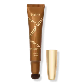 an editor tests the Broccoli faux freckles makeup hack